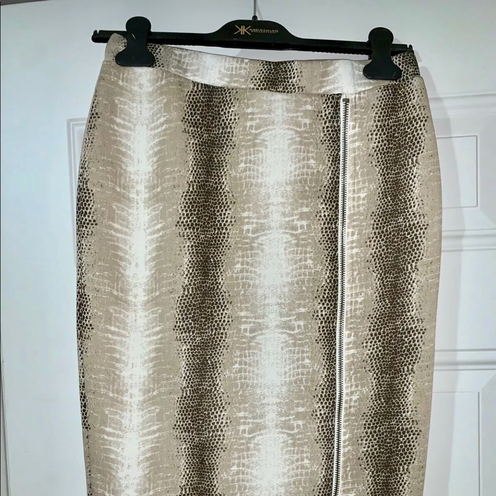 kardashian kollection Pencil Skirts Small